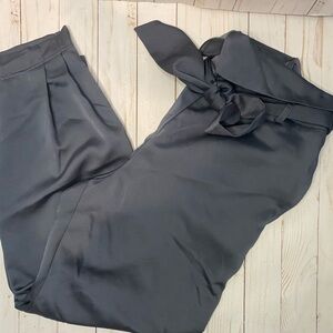 NWT New York & Company Gray Ankle Jogger Style Dress Pant size 4 tie detail